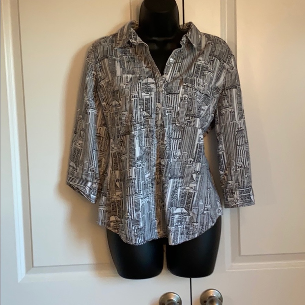 Patterned Half-button Blouse